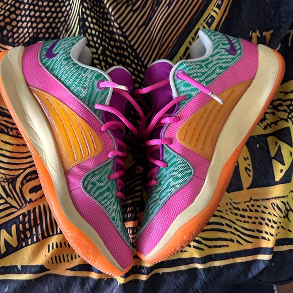 What the KD pack - Picture 1 of 7